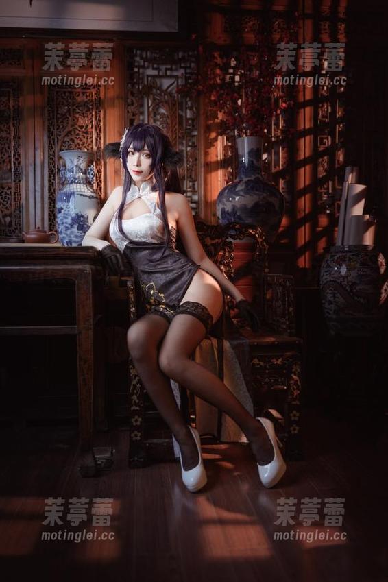 出现了！Sakiiii翎柒全套写真，坏女人的魅力无极限