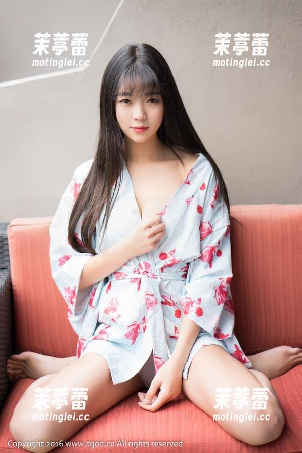 TGOD推女神 - 这不是少女，这是杨上萱的在线写真，完全要命！