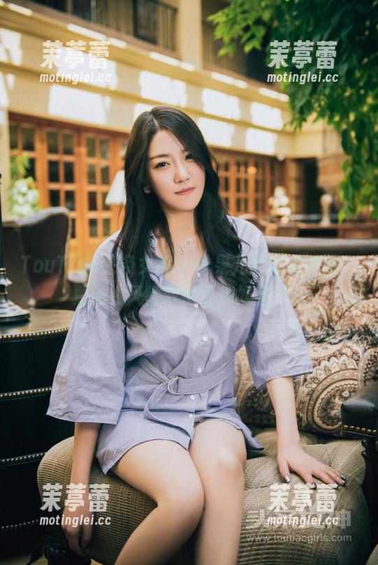 TouTiao头条女神-松果儿 TouTiao头条女神 - 松果儿的泳衣美图,夏天的风都变得更加妩媚了。