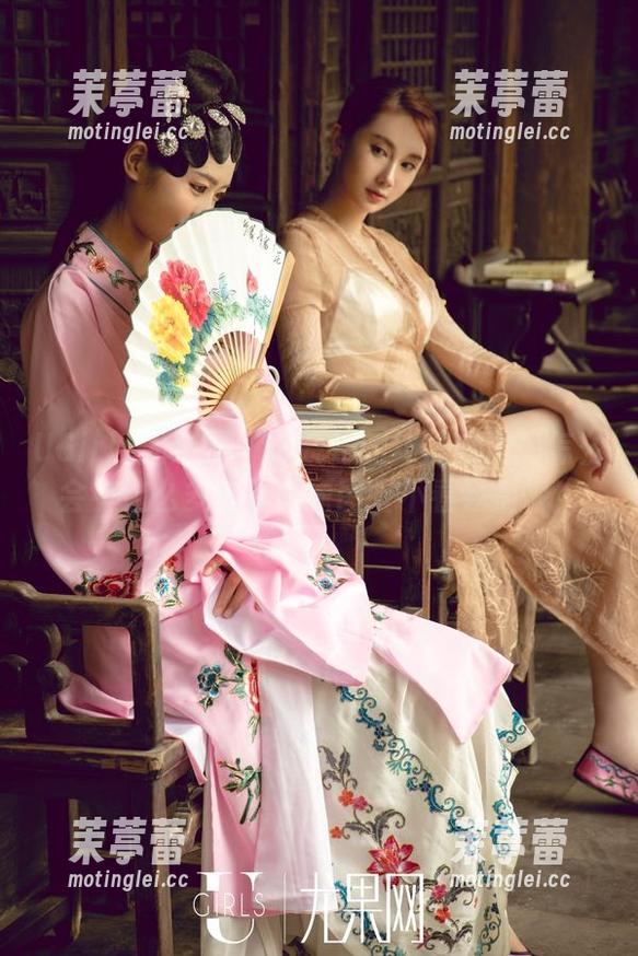 UGirls尤果网 - 谭晓彤的丝袜魔法：怎么会有这么多故事，原图喔不看会后悔！
