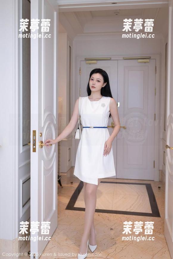Xiuren秀人网-Lavinia肉肉 Xiuren秀人网 - 不可思议的组合!Lavinia肉肉和灰丝的图包福利大放送!