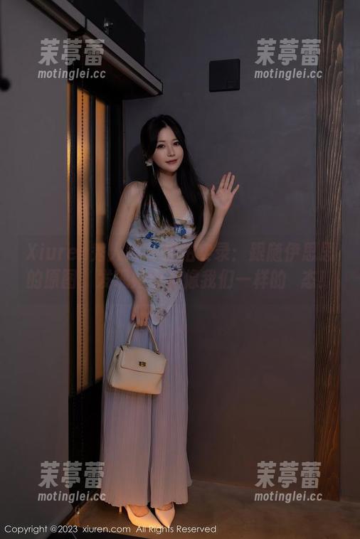 Xiuren秀人网-伊思思 Xiuren秀人网 - 旅拍实录:跟随伊思思的原图,发现她也有像我们一样的囧态!