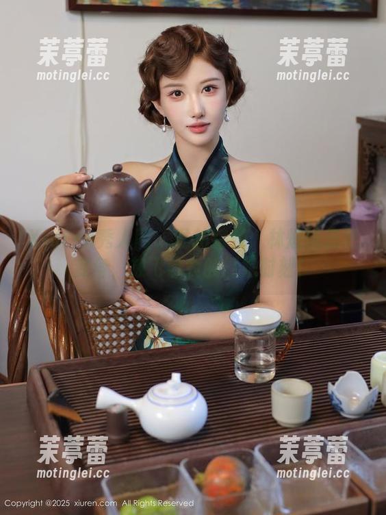 Xiuren秀人网 - 私拍特辑：林煊煊忽然变身，放飞自我的厨娘时刻！
