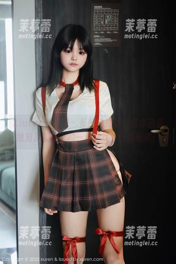 Xiuren秀人网 - 长腿舞媚歆，这作品集绝对是视觉上的一场狂欢，快来瞧瞧！