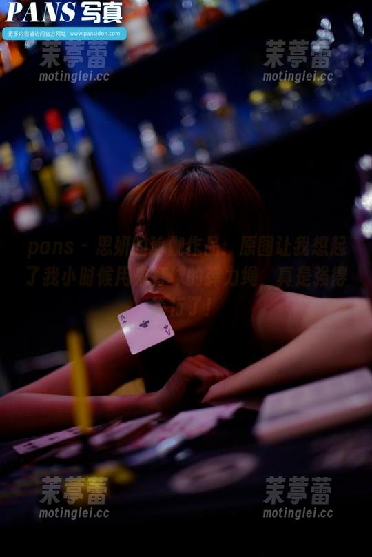 pans-思妍 pans - 思妍的瑜伽作品:原图让我想起了我小时候用来打球的弹力绳,真是强得不行了!