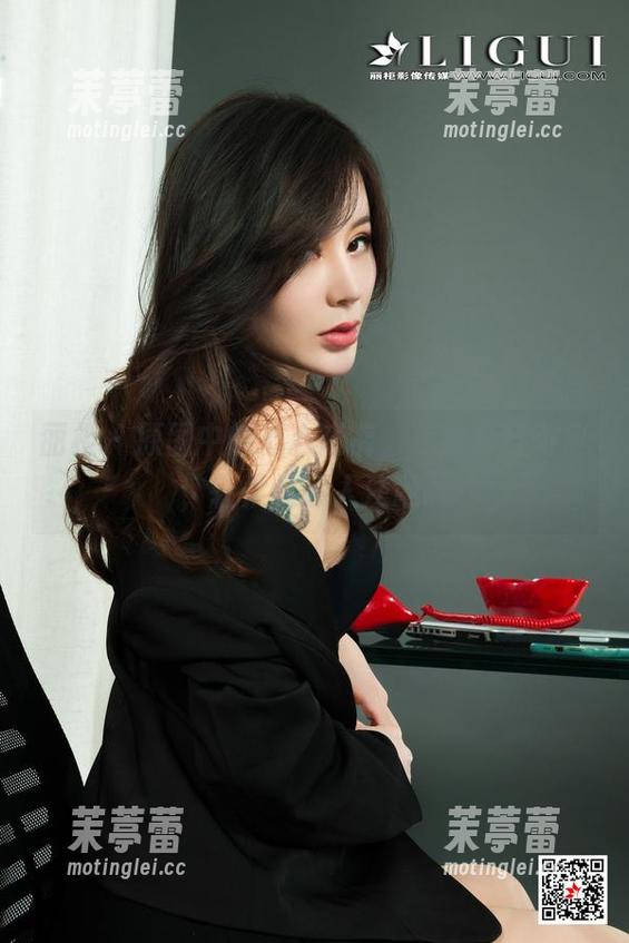 丽柜 - 原图中的心心短裤，犹如夏日微风，轻柔又惹人注意。
