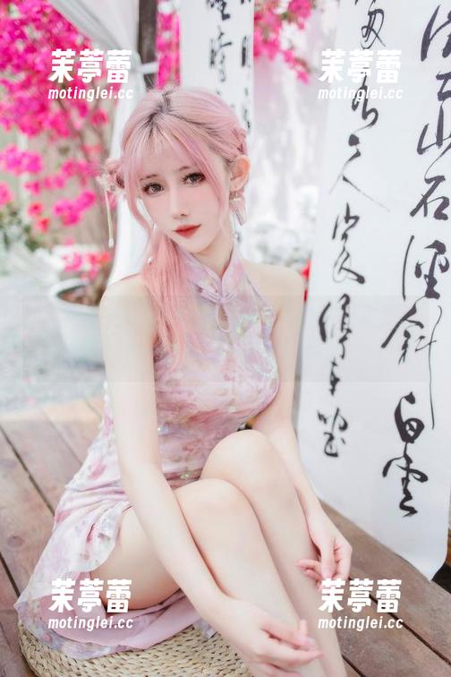 仙女月在大凤花嫁中翩翩起舞，快来高清下载感受！