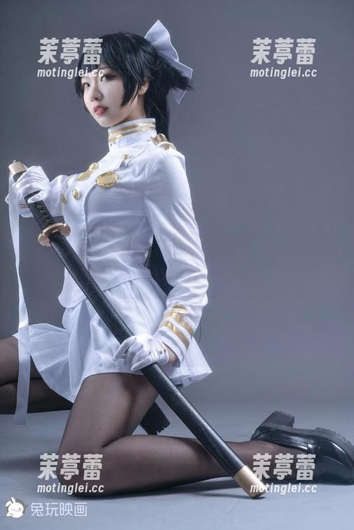 兔玩映画：这绝对领域制服裙，高清照片让人想多了...不知道是不是我想歪了？