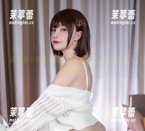 就爱看千夜未来的蒂法泳衣写真，这照片让人心动啊！