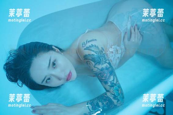 微密圈 - 宋昱欣白丝美图攻略：看完这组，放下冰淇淋你还会觉得冷吗？