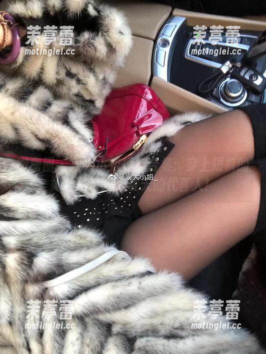 微密圈 - 宸大小姐短裤合集：穿上短裤的她，简直就是夏天的代言人！