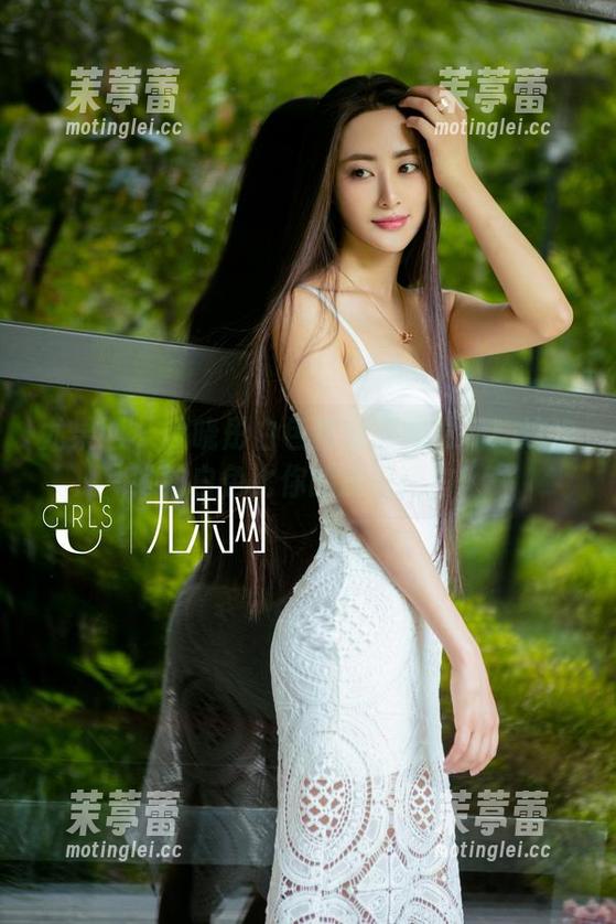 尤果网-谭晓彤 尤果网 - 谭晓彤白色套图热辣更新!这次她的白色比你的皮肤还白!