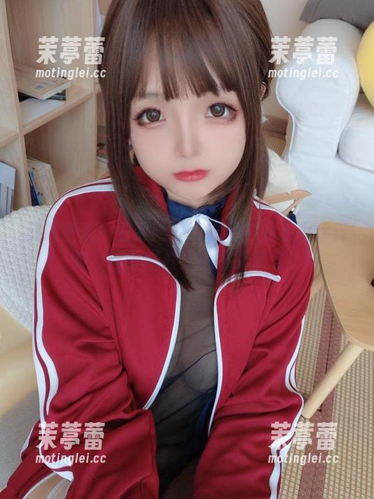 日奈娇 资源来袭:日奈娇的皮衣看得我心里痒痒的,这组图片你绝不能错过!