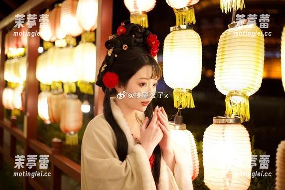 隔着屏幕也能感受到的温暖，桃墨公子的私房图集居家蕾姆