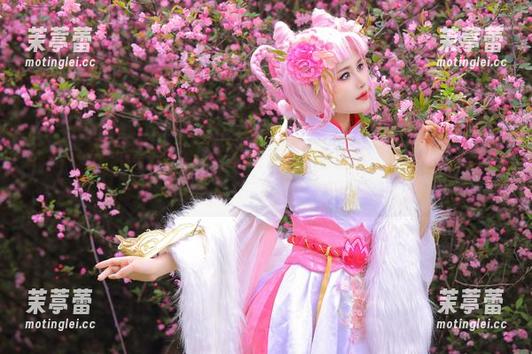 看完桃暖酱的美脚合集，我的生活也跟着变得‘灵动’了，哈哈！