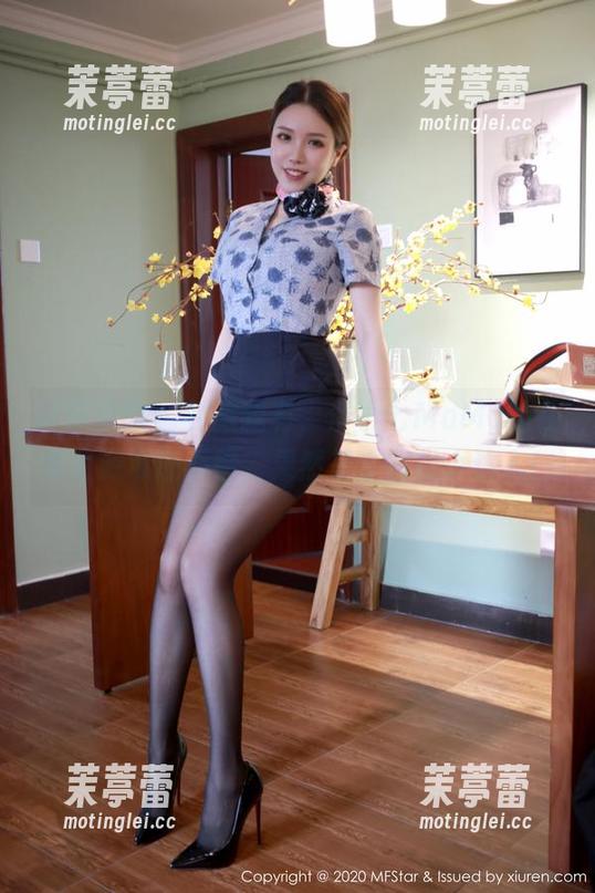 模范学院 - 礼服我有，伊小七MoMo的在线资源可还不错，果然是个时尚小达人！