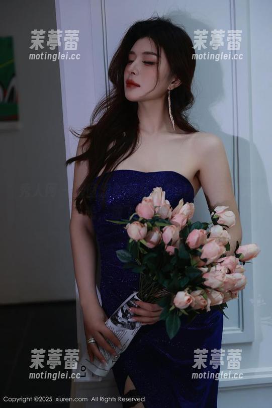 秀人网 - 浴室里的养乐多DoDo，写真无圣光，放飞自我一把！