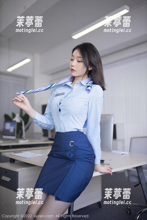 秀人网 - 草莓mm的花嫁时光：高清图册刚好抓住我心
