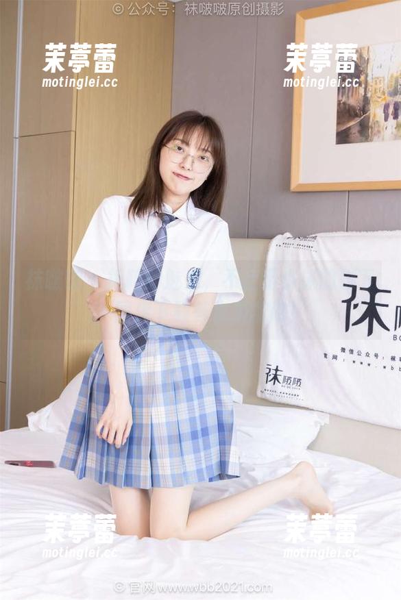 袜啵啵 - 板鞋的魅力，不止于小沫的脚下，图库下载等你来翻牌！