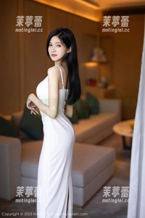 语画界 - 美图更新-杨晨晨夏日专属：谁说一定要被阳光晒到才算夏天？
