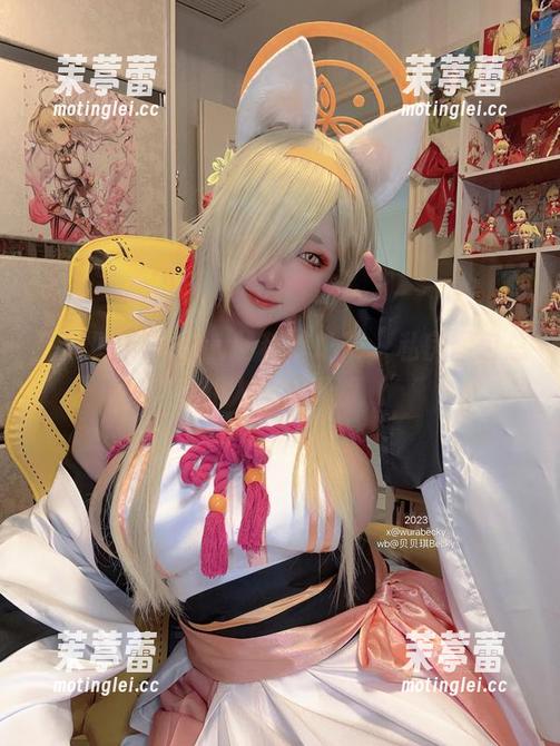在贝贝琪Becky的热裤地带，私房图包总让人联想无限