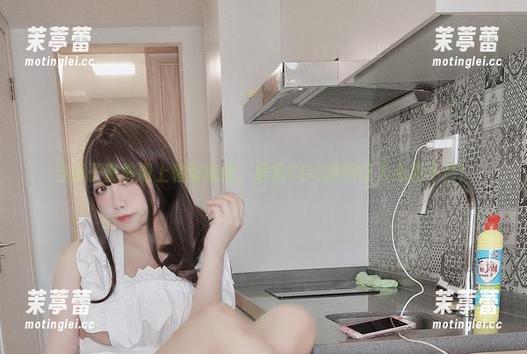 当贞子蜜桃遇上碧蓝航线，居家COS原图让人心动不已！