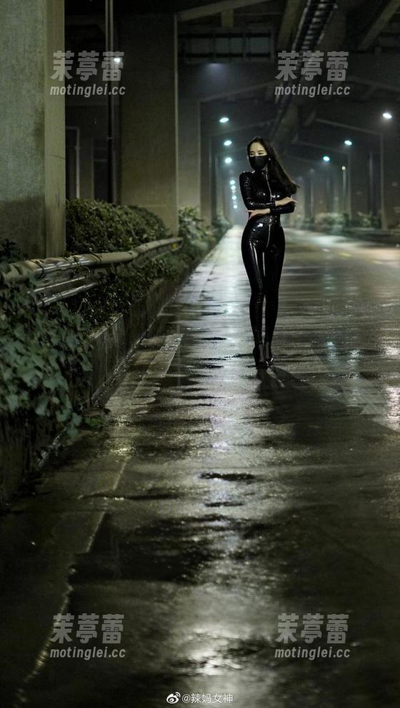 微密圈 - VVIP看过来：辣妈女神的2月定制作品绝对值得一瞧